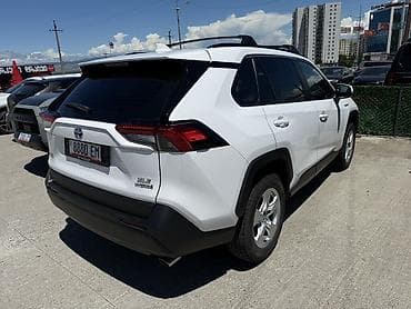 Toyota RAV4: 2020 г., 2.5 л, Автомат, Гибрид, Кроссовер — 3