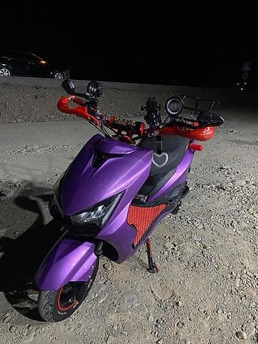 t max: Тип скутера M8, 180 куб. см, Бензин — 1