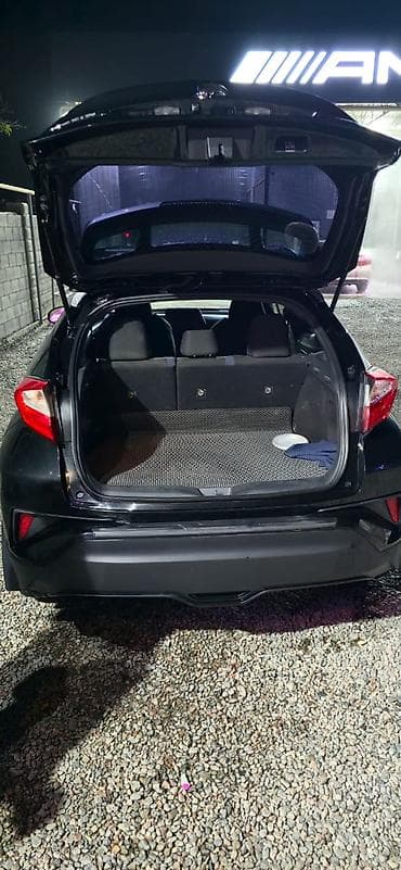 Toyota: Toyota C-HR: 2020 г., 2 л, Автомат, Бензин, Кроссовер — 4