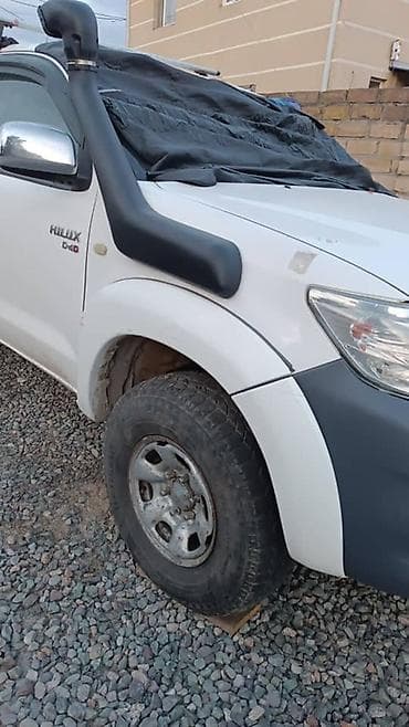 форанер 2010: Toyota Hilux: 2010 г., Механика, Дизель, Пикап — 5