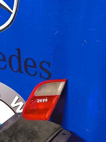 Стоп-сигналы: Задний правый стоп-сигнал Mercedes-Benz 2000 г., Б/у, Оригинал, Япония — 1