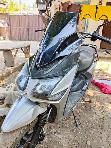 Тип скутера 160 куб. см, Бензин, Б/у