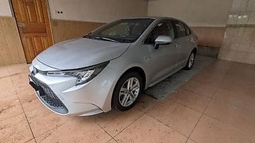 camry 80: Toyota Corolla: 2019 г., 1.8 л, Вариатор, Гибрид, Седан — 2