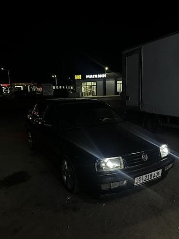 фольксваген гольф венто: Volkswagen Vento: 1992 г., 1.6 л, Ручные, Бензин, Седан — 6