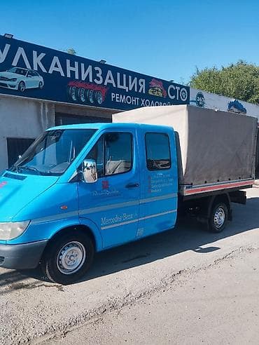 салон на 211: Легкий грузовик, Mercedes-Benz, Дубль, 3 т, Б/у — 2