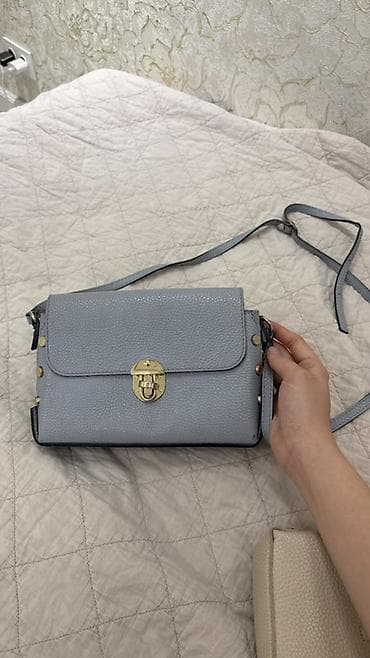 Аксессуарлар: Б/у сумки Michael Kors - 500 сом Голубая сумка производство Италия — 6