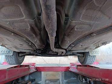 стрим левый руль: Audi 100: 1987 г., 2.2 л, Механика, Бензин, Универсал — 10