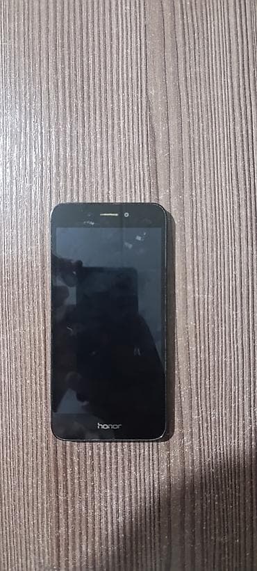 Honor 6A, Б/у, 16 ГБ, цвет - Черный