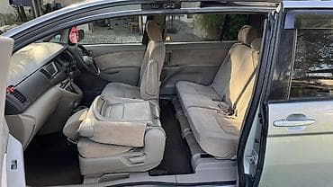 Toyota: Toyota Isis: 2006 г., 1.8 л, Автомат, Газ, Минивэн — 10
