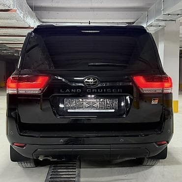 fj cruizer: Toyota Land Cruiser: 2025 г., 3.5 л, Автомат, Бензин, Внедорожник — 6
