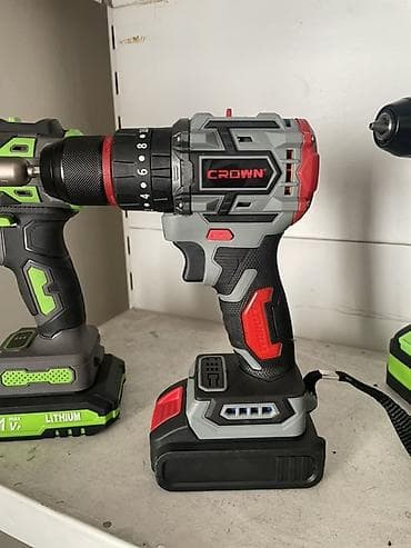 Инструменты: Аккумуляторные шуруповёрты/дрели 1) УРАГАН (модель YP21024, указано — 4