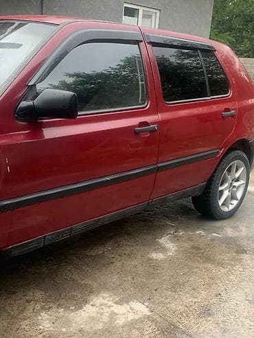 Продажа авто: Volkswagen Golf: 1994 г., 1.8 л, Механика, Бензин, Хэтчбэк — 2