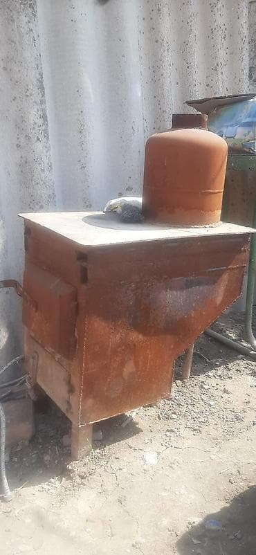 Металлическая печь-буржуйка с варочной плитой - Материал: сталь