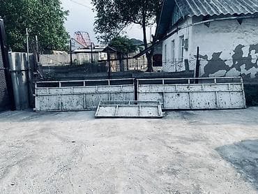 столик на панель грузовой: Кузов бортовой Hyundai, Б/у — 1