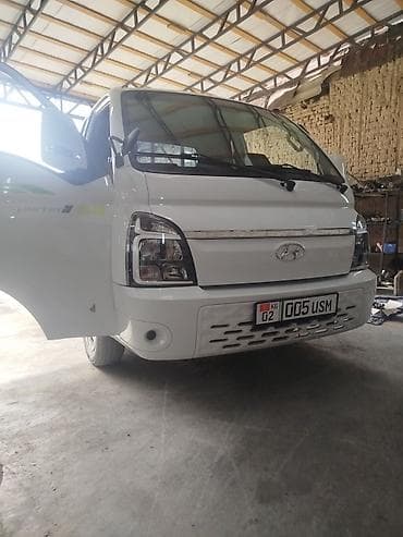 kia ciid: Hyundai Porter II (бордовой грузовик) Основные характеристики: - — 1