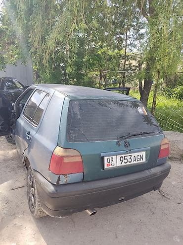 мотор фольцваген: Volkswagen Golf: 1994 г., 1.8 л, Кол менен иштөөчү, Бензин, Хетчбек — 2