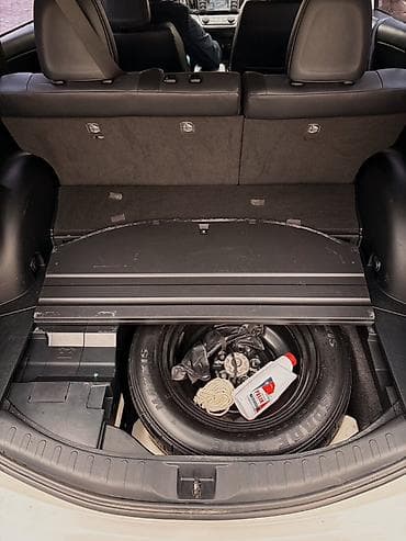 Унаа: Toyota RAV4: 2018 г., 2.5 л, Вариатор, Гибрид, Кроссовер — 4