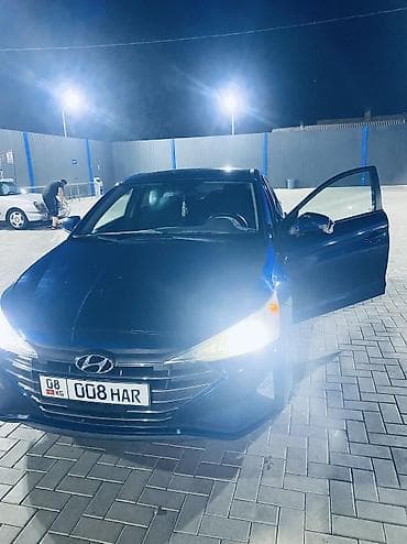 Hyundai Elantra: 2018 г., 2 л, Автомат, Бензин, Седан — 1