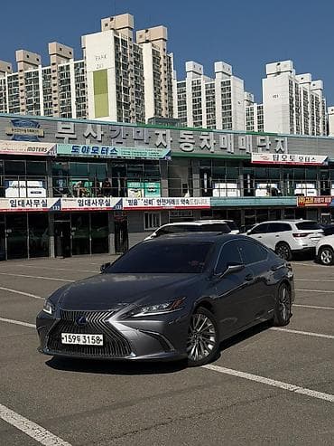 Lexus ES: 2019 г., 2.5 л, Гибрид