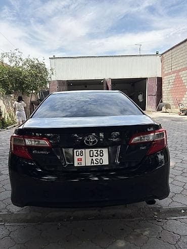 Транспорт: Toyota Camry: 2013 г., Автомат, Бензин, Седан — 5