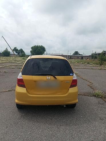 j 5: Honda Fit: 2005 г., 1.3 л, Автомат, Бензин, Хэтчбэк — 4