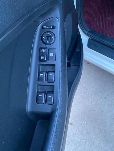 Kia Cerato: 2018 г., 1.6 л, Автомат, Бензин, Седан — 6