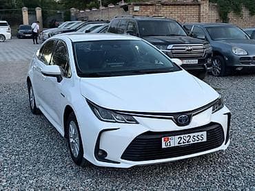 eclipse cross: Toyota Corolla: 2022 г., 1.8 л, Вариатор, Гибрид, Седан — 3