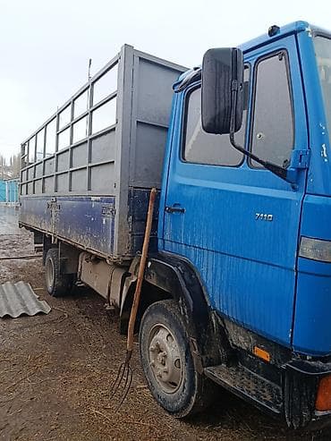Кормораздатчики: Mercedes-Benz Vario: 1993 г., 4 л — 3