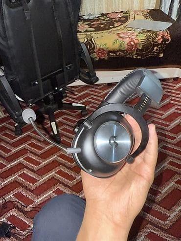 Техника и электроника: Проводные гарнитуры, Logitech, Б/у, цвет - Черный — 1
