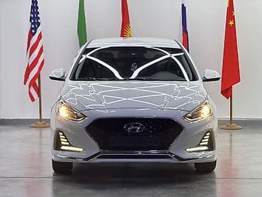 Hyundai Sonata: 2023 г., 2 л, Автомат, Газ, Седан