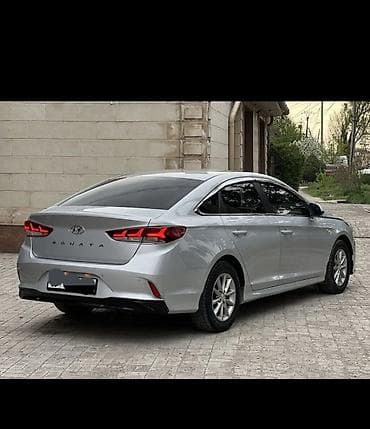 скотч с надписью: Hyundai Sonata: 2018 г., 0.2 л, Автомат, Газ, Седан — 3