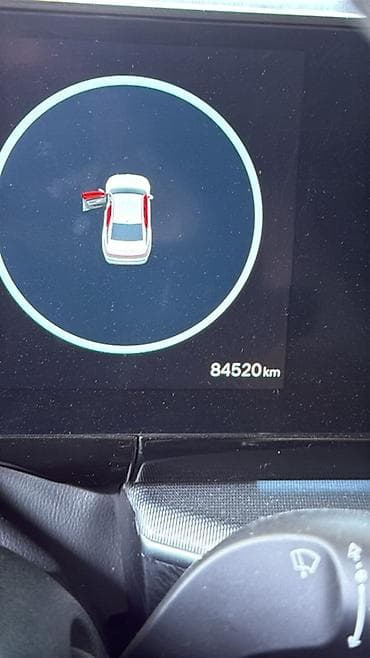 geely galaxy e5: Hyundai Grandeur: 2022 г., Седан — 6