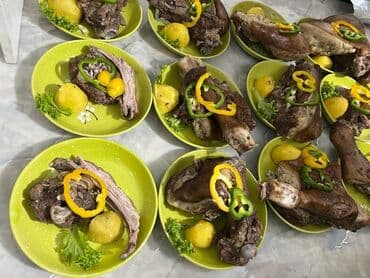 контейнер для блюд: Козу гриль "Жаа Бойрок" жазап бергенге заказ алам. Куда — 8