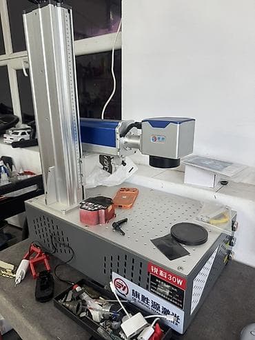 насосы для шин: Волоконный лазерный маркиратор 30 Вт - Мощность лазера: 30 Вт — 1