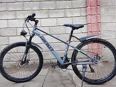 Горный велосипед, Giant, Рама S (145 - 165 см), Алюминий, Б/у