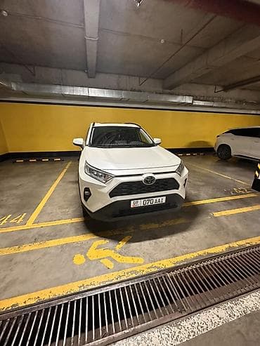 lexus ls: Toyota RAV4: 2019 г., 2.5 л, Автомат, Бензин, Кроссовер — 5