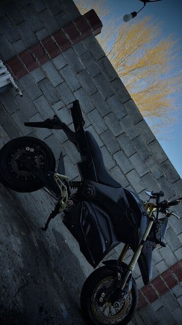 самые дешевые электросамокаты: Электро мотоцикл Новая резина за 5400сом Новые акамуляторы 6 штук за — 10