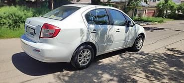 Suzuki SX4: 2012 г., 2 л, Автомат, Бензин, Седан