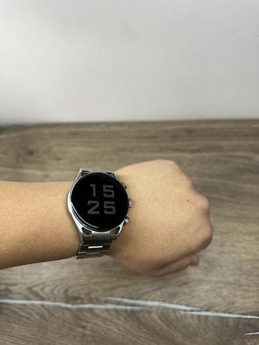 a 90: Умные часы c круглым сенсорным дисплеем и металлическим браслетом - — 3