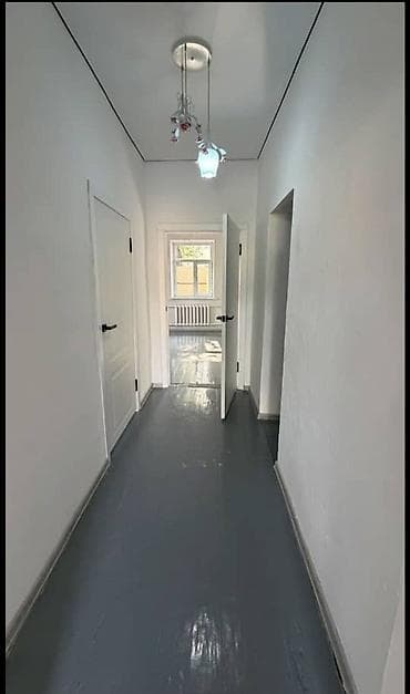 Дома: Срочно продаётся кирпичный дом Район: ж/м Колмо, г. Бишкек Площадь — 6
