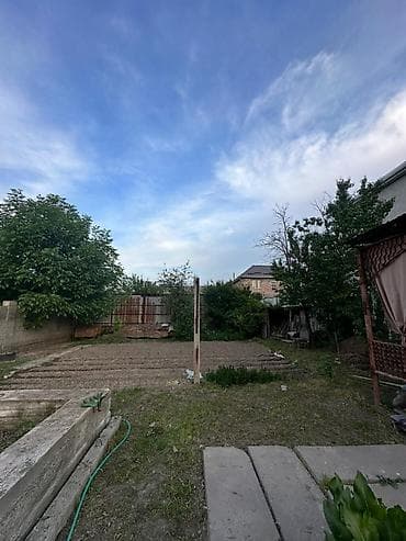 🏡 Продаётся участок с времянкой в Ак-Орго 📍 Ул. Аймончок — отличная — 6