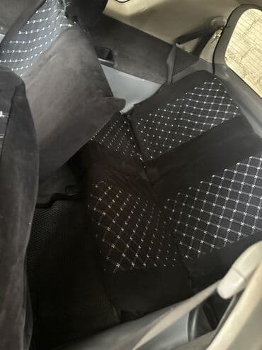 обмен на авто с доплатой: Toyota Ipsum: 2002 г., 2.4 л, Бензин, Минивэн — 7