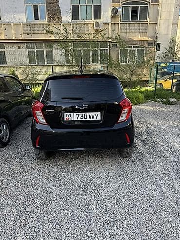 Chevrolet Spark: 2021 г., 1 л, Автомат, Бензин, Хэтчбэк