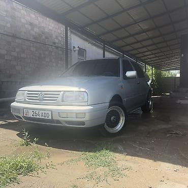 Продажа авто: Volkswagen Vento: 1996 г., Седан — 5
