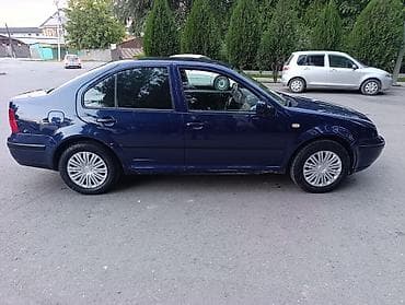 Volkswagen Bora: 1999 г., 1.6 л, Механика, Бензин, Седан — 4