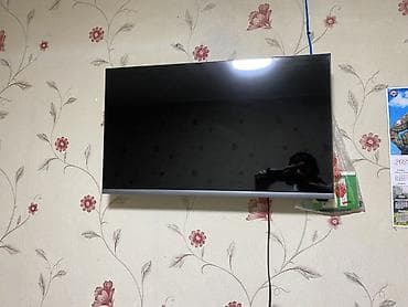 телевизор большой экран: Телевизор с плоским экраном, настенное крепление. Основные — 2