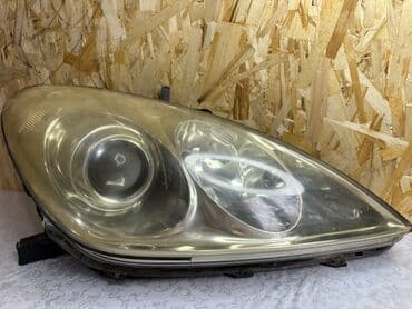 поворотники на виндом: Передняя правая фара Toyota 2005 г., Б/у, Япония — 2