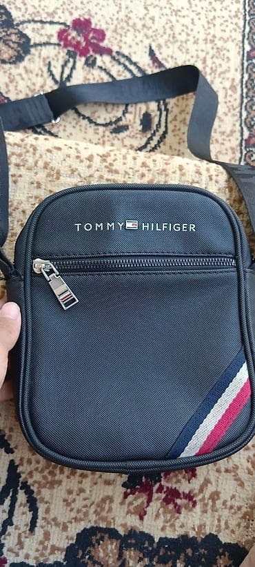 Барсетка, Tommy Hilfiger, Материал: Тканевый материал, Застежка на молнии, Б/у