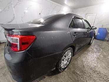 2025: Toyota Camry: 2014 г., 2.5 л, Автомат, Бензин, Седан — 2