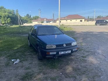 Volkswagen Golf: 1991 г., 1.8 л, Механика, Бензин, Хэтчбэк